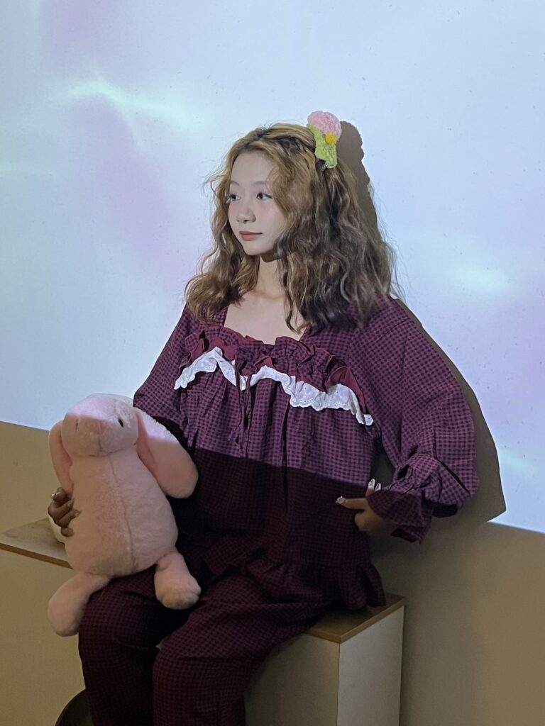 Bộ đồ ngủ tiểu thư tay dài màu tím mận